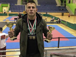 Michalovský kickboxer Michal Stričík.