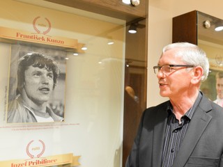 František Kunzo patril medzi najvýznamnejších hráčov bývalej ČSSR. 