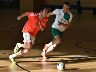 Opäť sa rozbiehajú boje v michalovskej futsalovej lige.