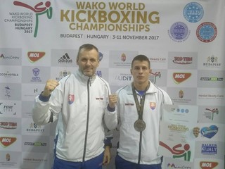 Michal Stričík (vpravo) s trénerom Petrom Bonkom.