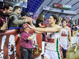  Marie Růžičková v drese Benátok.