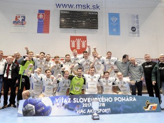 Tatran triumfoval v Slovenskom pohári. Prešovčania oslavovali zisk trofeje v Považskej Bystrici.