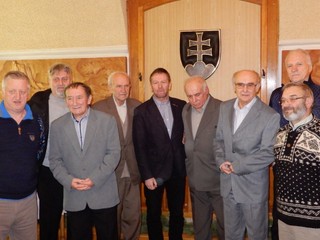 Samospráva ocenila organizátorov Zimného prechodu Muránskou planinou