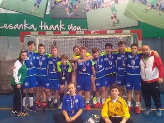 Trebišovskí starší žiaci so striebrom.