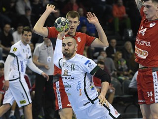 Útok Tatrana. Strieľa Ante Babič.