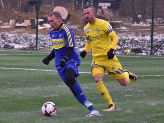 Káder Slavoja v zime vystužil navrátilec Emil Lukáč (vľavo), Pavol Bellás (vpravo) ho opustil. 