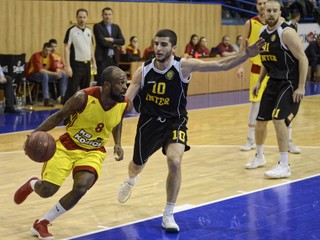 Košickí basketbalisti porazili v šlágri Inter