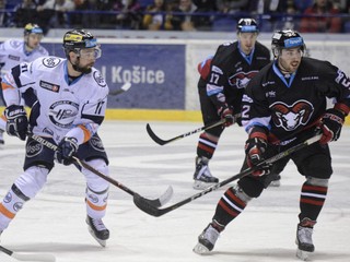 Košice – Banská Bystrica. O zápase rozhodli až samostatné nájazdy.