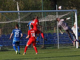 Šancu medzi troma žrďami Lokomotívy dostal Matej Fabini. Proti Seredi neinkasoval.