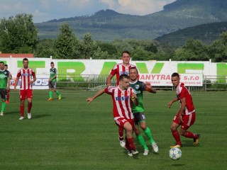 Šarišské Michaľany sa cez víkend rozišli so Stropkovom bez gólov.