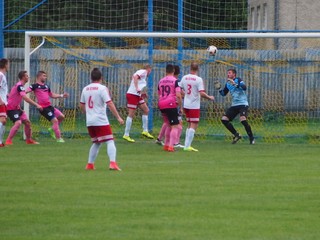 V zápase Olcnavy so Štrbou nebola núdza o góly, zápas skončil 2:2. Dva presné zásahy v absolútnom závere sa vymykali z tuctového rámca.