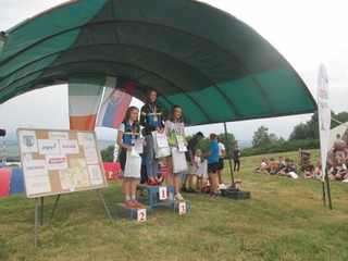 K. Lamiová (v strede). 