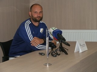 Asistent trénera FK Poprad Mikuláš Dvorožňák mal po sezóne 2017/18 zmiešané pocity. 