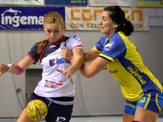 Marianna Rebičová (vpravo).