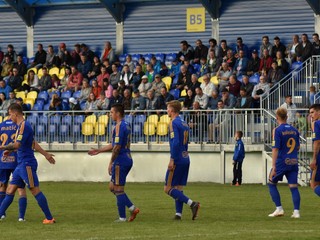 Michalovčania po jednom zo strelených gólov.