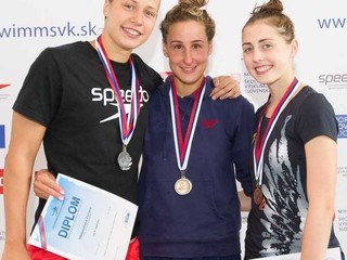 V strede víťazka na 50 m prsia Z. Mimovičová.
