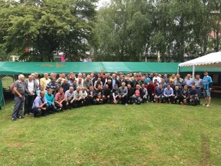 Spoločná snímka všetkých zúčastnených na spomienkovej akcii. 