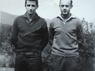 Futbalové legendy J. Bomba a Š. Páll.