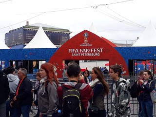 Futbal pohltil Petrohrad. Ako to vyzeralo v dejisku šampionátu