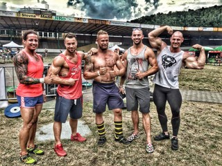 „Strongmani“ z viacerých štátov sa už tešia na súťaž i podporu publika.