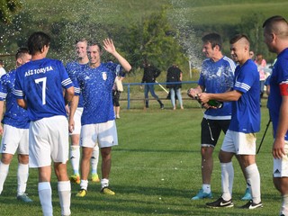 Radosť po víťaznom finále.