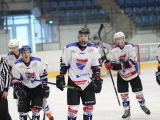 Bardejovskí hokejisti majú s novým trénerom veľké ambície. 