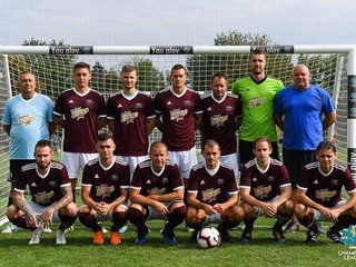 Horný rad zľava: L. Baran, M. Gere, M. Sasák, P. Gere, M. Ohrablo, L. Pangrác, K. Lechman. Dolný rad zľava: P. Hegedus, M. Pach, I. Stoľár, P. Dojčák, N. Toth, M. Pillár.