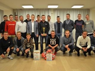 Víťazné mužstvo z Baškoviec.