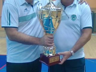 
Majiteľ Chmeliar (vpravo) a tréner Goluža sa dohodli na pokračovaní spolupráce.