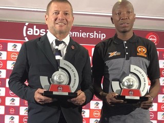 Jozef Vukušič s cenou pre najlepšieho trénera mesiaca v najvyššej juhoafrickej súťaži.