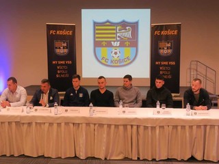 Pätica nových posíl FC Košice (sprava): Karaš, Pavúk, Radovanovič, Giertl a Kačala.