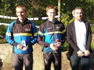 Ocenení muži. Zľava druhý Tysz, víťazný Mušinský a tretí Kollár. 