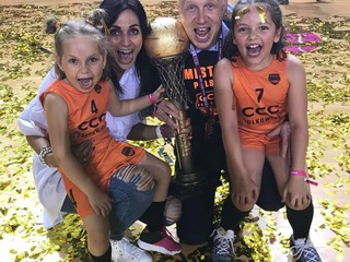 Úspechy v Poľsku si M. Kováčik užíva spolu s rodinkou.