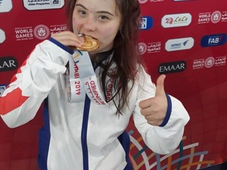 Vanda Kračunová sa na Špeciálnych olympijských hrách tešila  z dvoch zlatých medailí. 