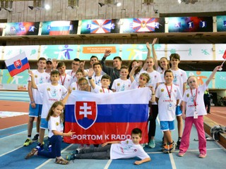 Porazili chorobu aj súperov. Naše deti z Moskvy priviezol vládny špeciál