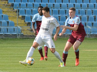 Kamil Karaš popri futbale študuje na vysokej škole právo.