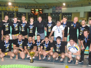 Vodní pólisti ŠK Hornets Košice sa už pripravujú na novú sezónu.