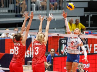 Miroslava Kijaková čelila na šampionáte esám svetového volejbalu.