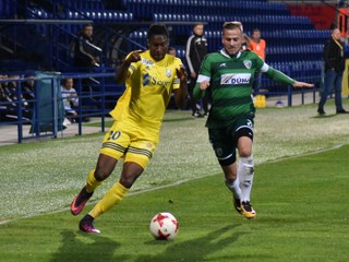 Roland Černák ešte vo farbách prešovského Tatrana. Teraz sa vracia na východ Slovenska, hrávať bude v rodnom Trebišove.