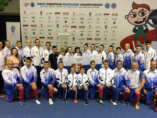 Európsky šampionát juniorov v kickboxe priniesol Slovákom 11 medailí