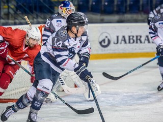 Popradskí hokejisti si z Miškovca vezú všetky body.