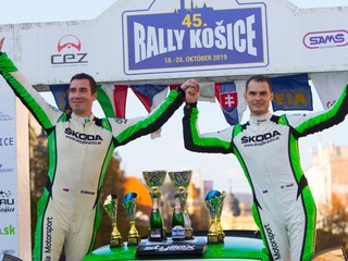 Radosť Martina Kočiho a Rada Moznera jun. z titulu.