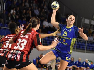 V odvete na pôde Nice sa deviatimi strelenými gólmi blysla Patrícia Wollingerová (vpravo).