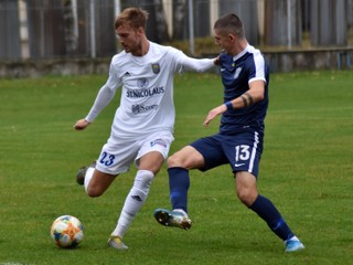 Jedným z michalovských hráčov, ktorí nedohrali súboj s FC Minaj, bol aj Ian Pino Soler (vľavo).