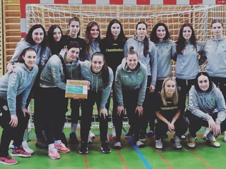 Na prestížnom turnaji Stadtwerk Cup vo Švajčiarsku skončili Michalovčanky na treťom mieste.