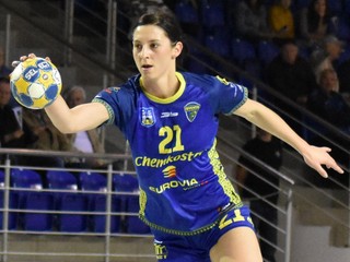 V takejto póze na ihrisku Patríciu Wollingerovú tak skoro neuvidíme. Bude z nej mamička.