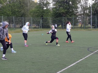 Hádzanárky Iuventy začali opäť zarezávať. Halu využívať nemôžu, trénujú po skupinkách.