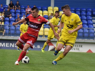 Sobrančania získali výraznú posilu do ofenzívy. Z Humenného prišiel skúsený Pavol Ruskovský (vľavo).