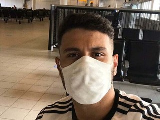 Brazílčan Colodeti na letisku v Amsterdame. 