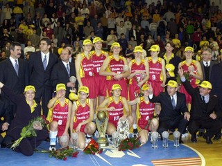 Basketbalistky Ružomberka pred dvadsiatimi rokmi obhájili titul v Európskej lige na domácej pôde.